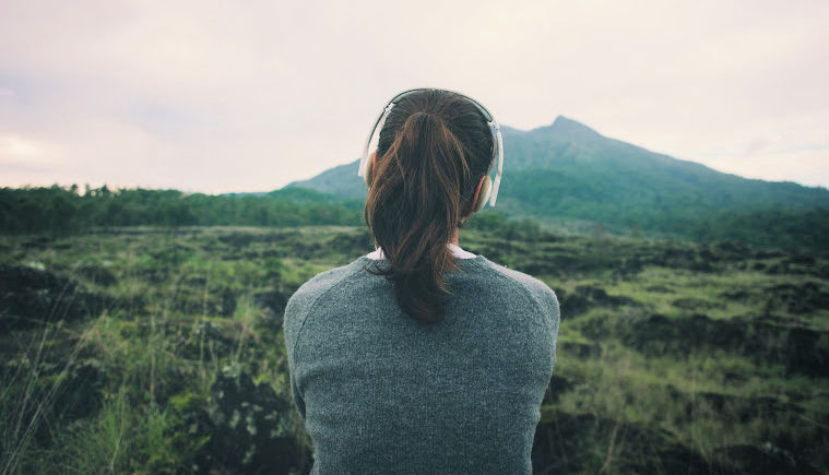 How listening to meditation music can be beneficial for your health and sleep (science proven)